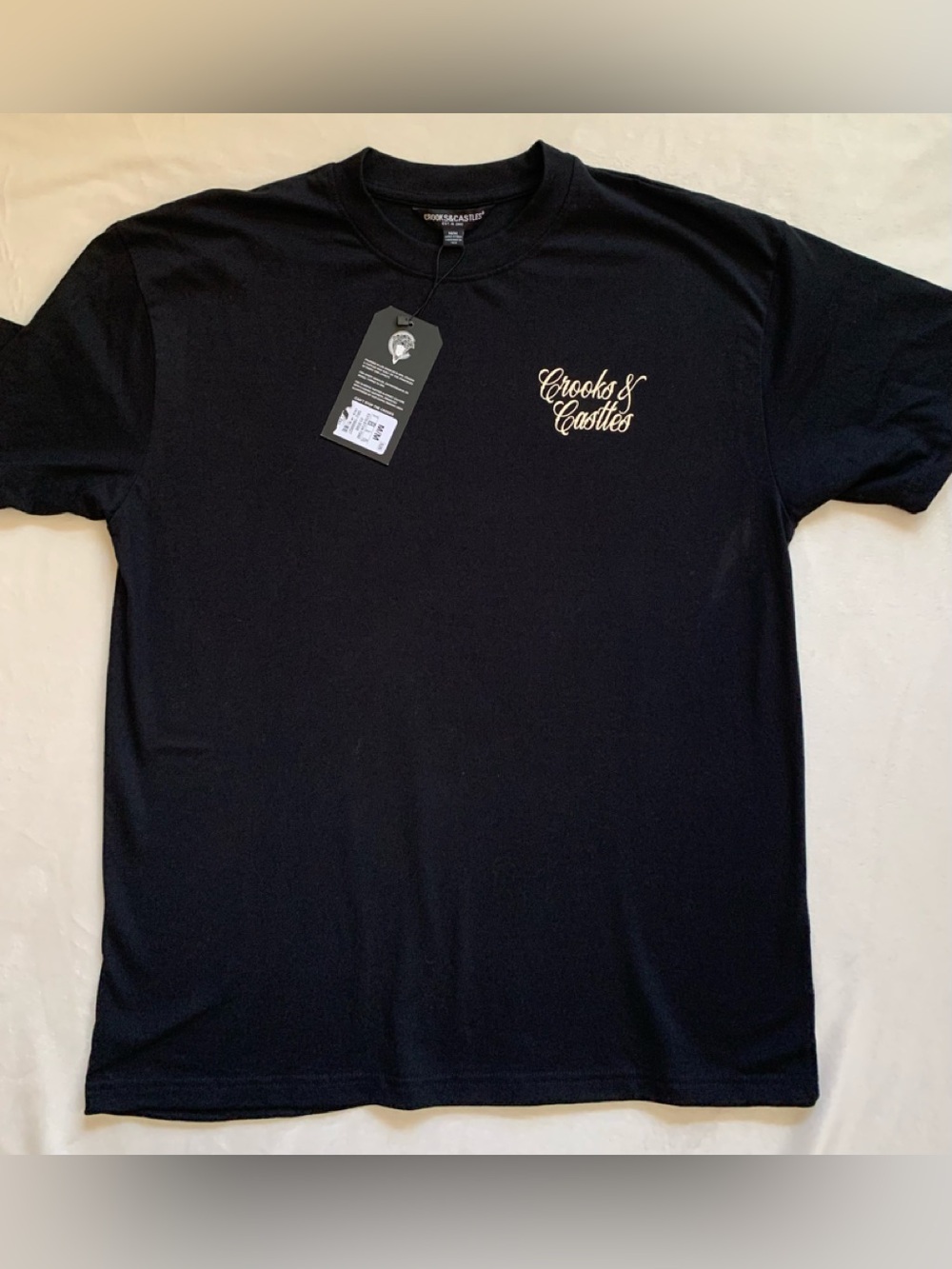 CROOKS & CASTLES black “Halfway FEARLESS” cotton tee NWT in size Medium